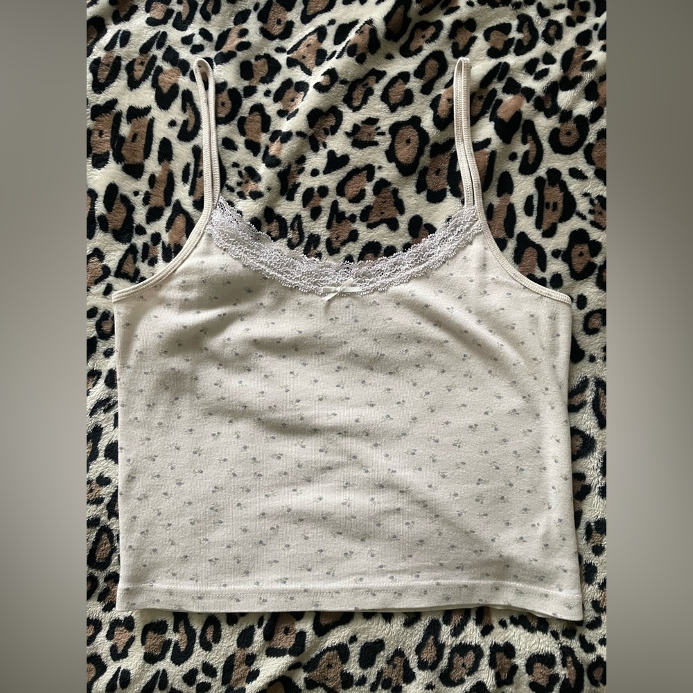 Brandy Melville blue floral lace tank